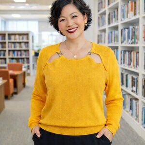 NWT - Plus Size 0X yellow sweater. MONROE & MAIN cutout long sleeve. Casual Glam